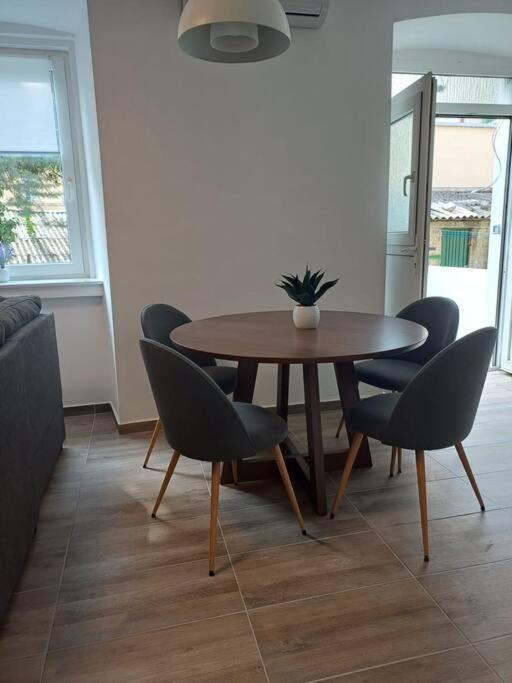 Central Vita Apartment Rijeka Buitenkant foto