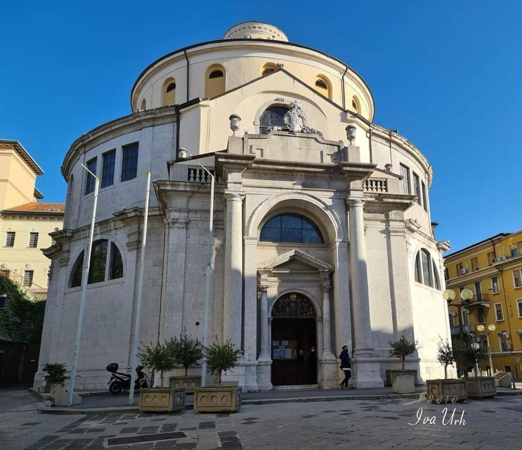 Central Vita Apartment Rijeka Buitenkant foto